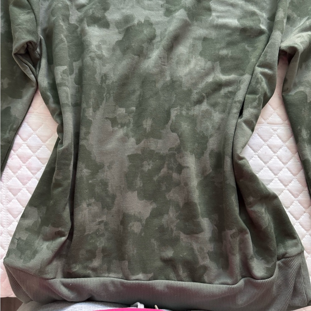 Green Camouflage Sweatshirt